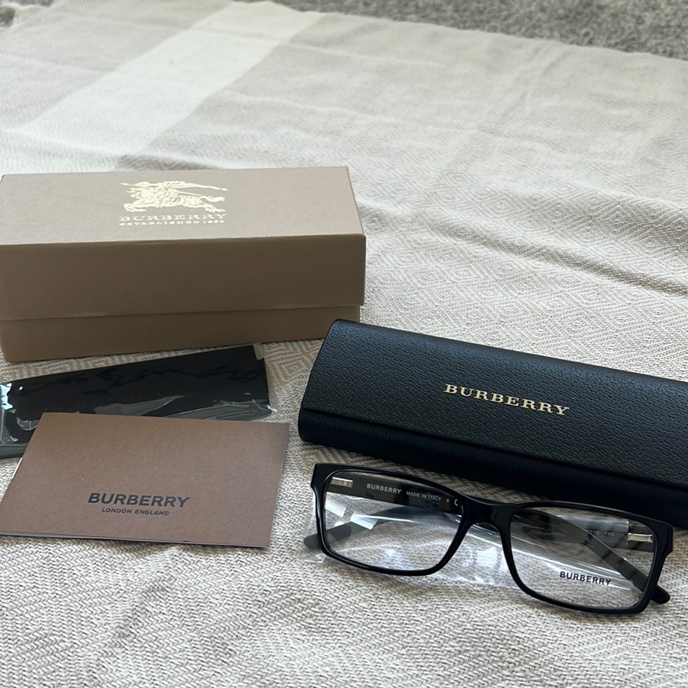 New Burberry Glasses Frames